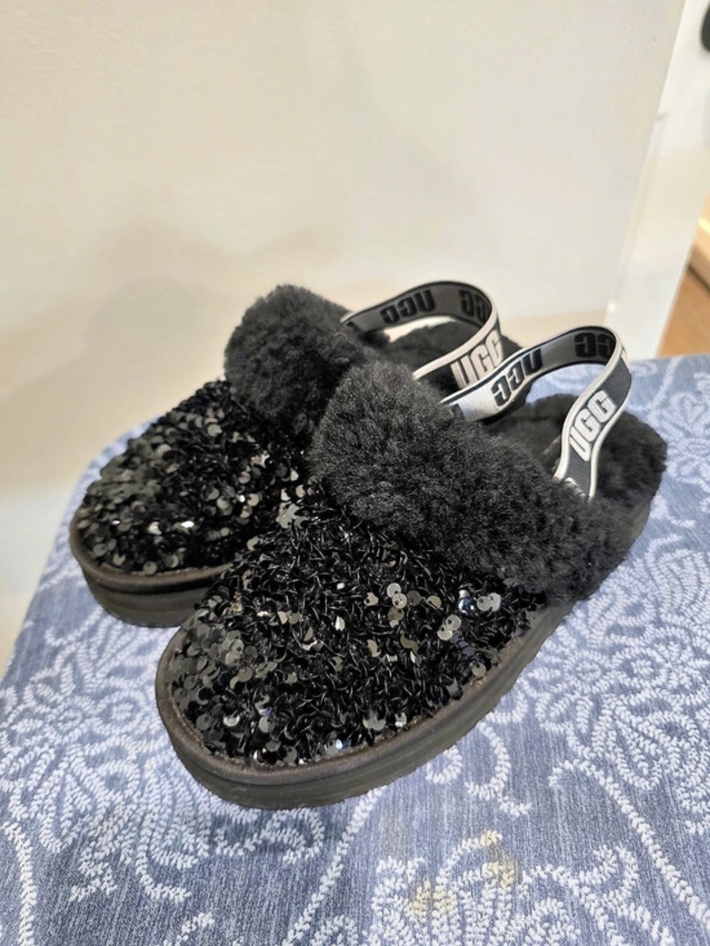 UGG Fluff Yeah Slide Sequin Fluff Yeah Slides Black US 3